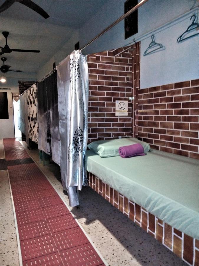 Rumah tetamu Memory Jb 2*